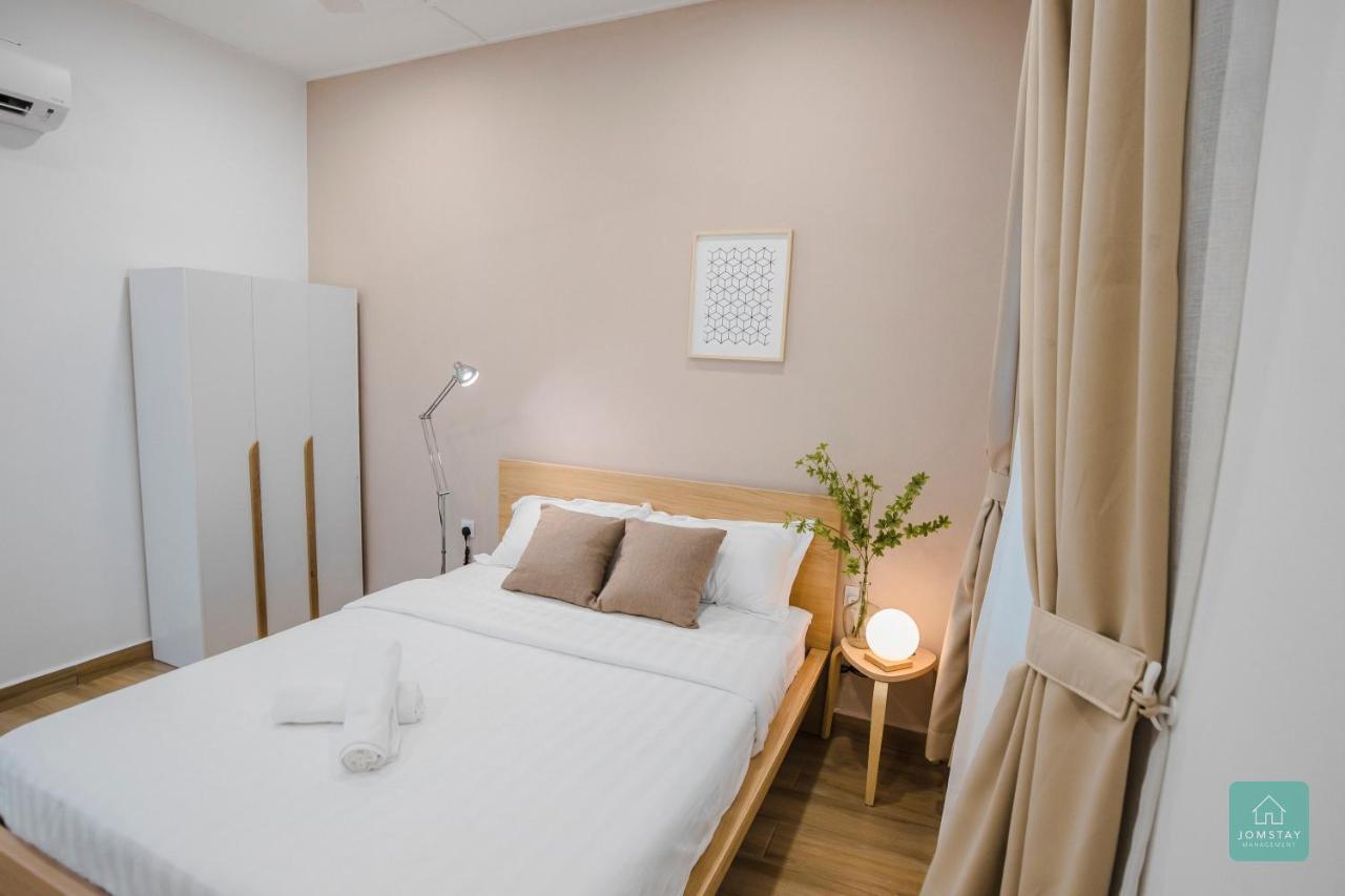 Jomstay Muji 19 & 7 Inn Ipoh Garden 8-10 Pax Exterior photo