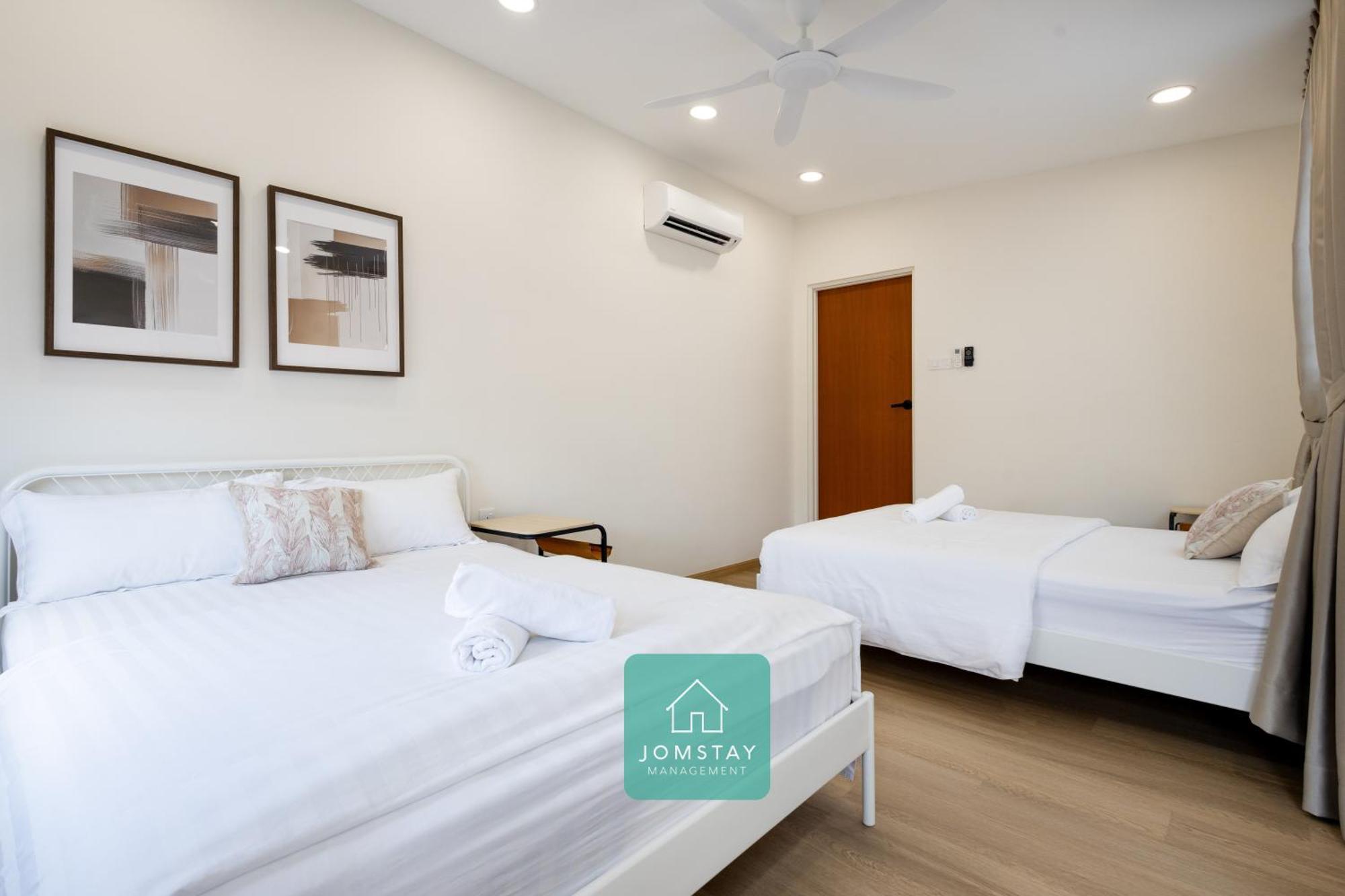 Jomstay Muji 19 & 7 Inn Ipoh Garden 8-10 Pax Exterior photo