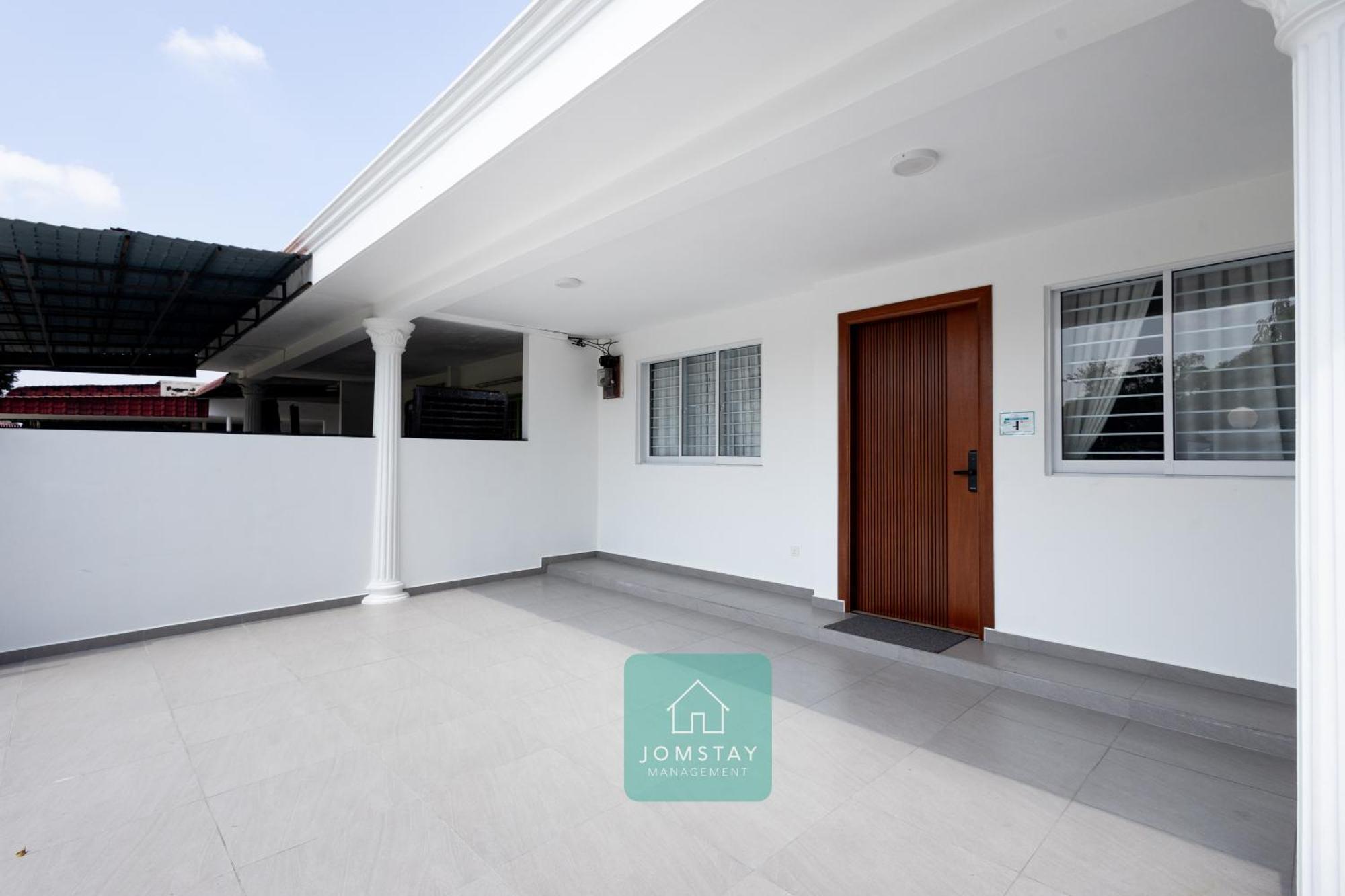 Jomstay Muji 19 & 7 Inn Ipoh Garden 8-10 Pax Exterior photo